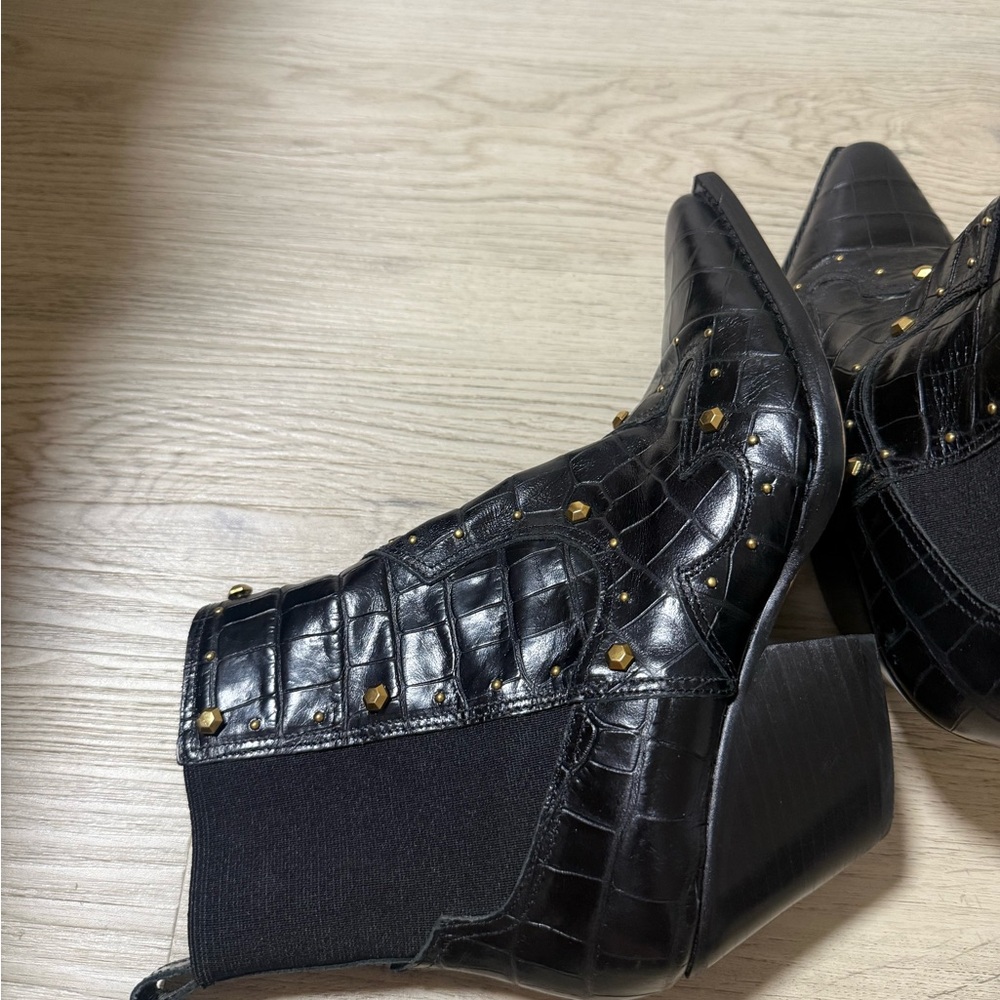 Vince Camuto Norley Black Crocodile Leather Booties Women’s Size 8 Square Toe - Picture 9 of 9
